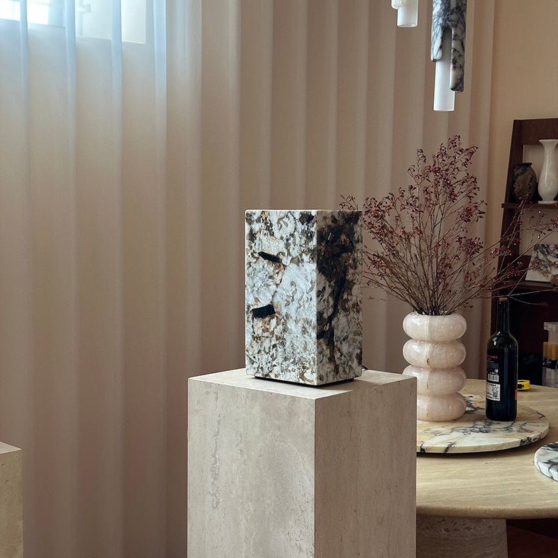 Orelorora Table Lamp