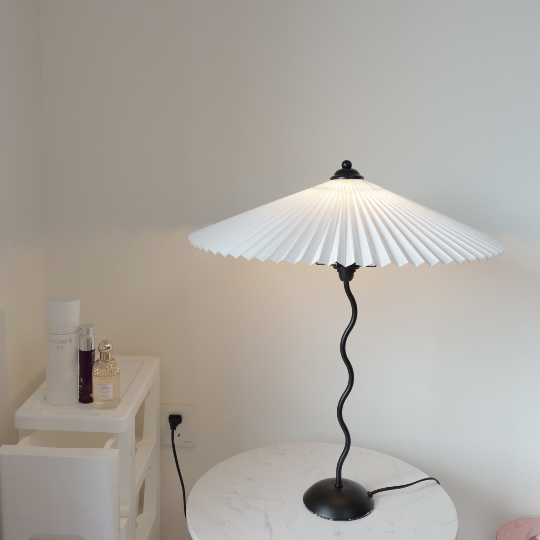 Vioro Fabric Table Lamp