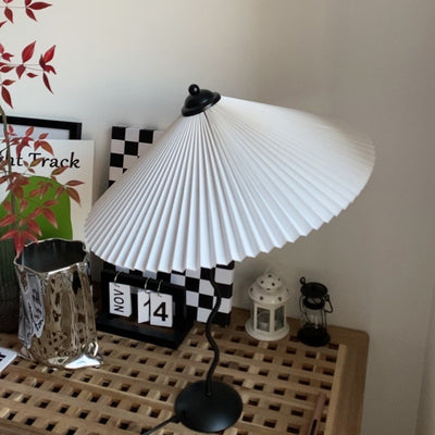 Vioro Fabric Table Lamp