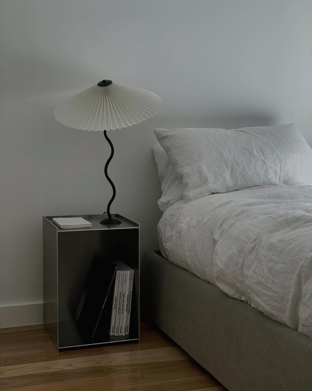Vioro Fabric Table Lamp