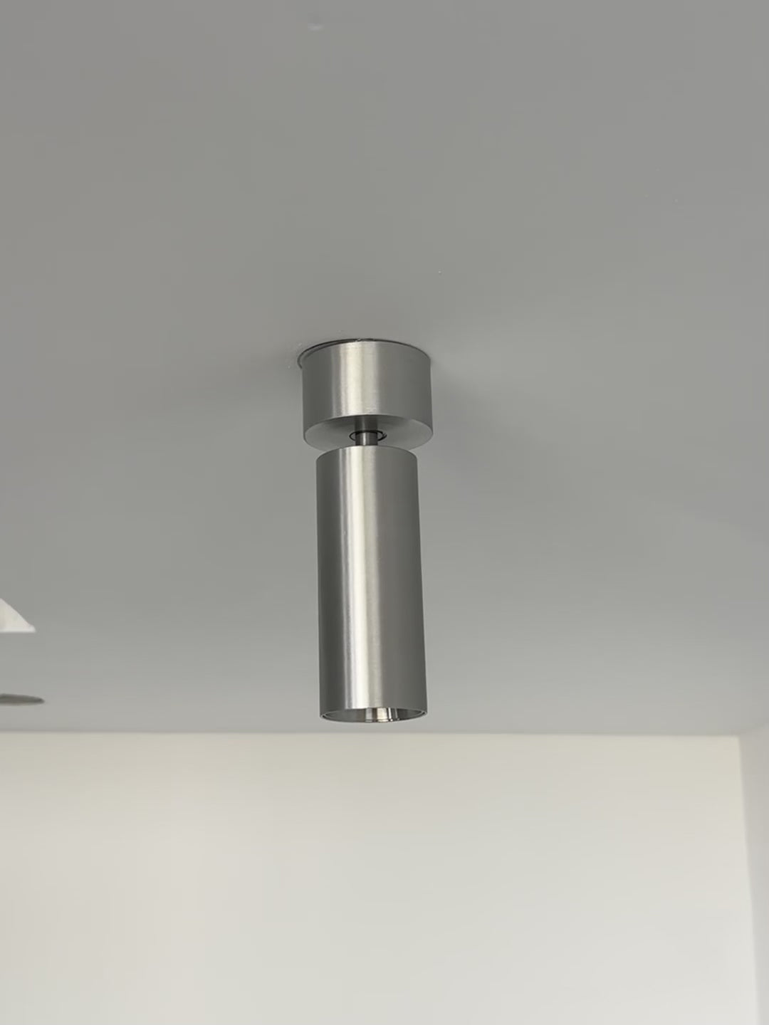 Riveia Ceiling Spotlight Lamp