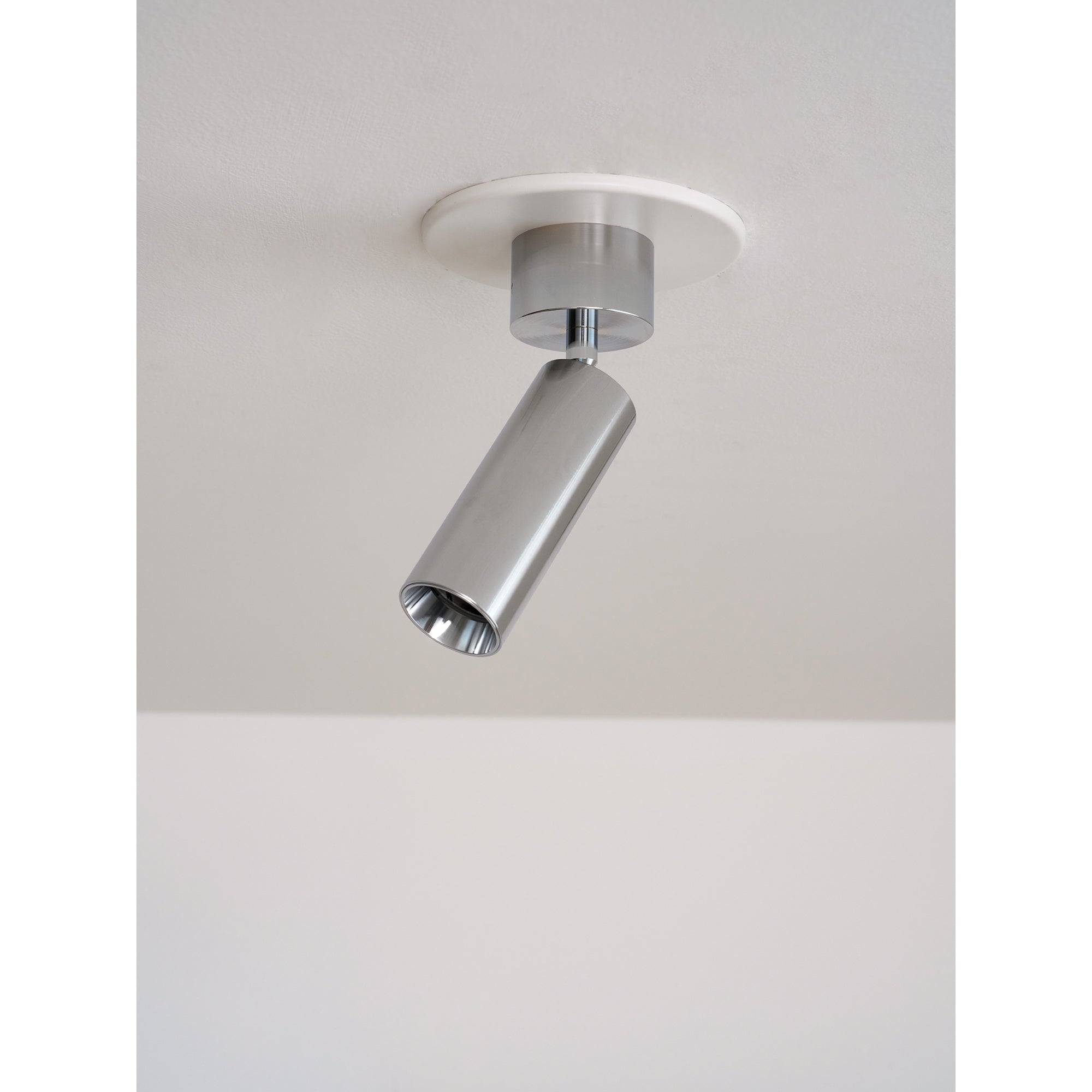 Riveia Ceiling Spotlight Lamp