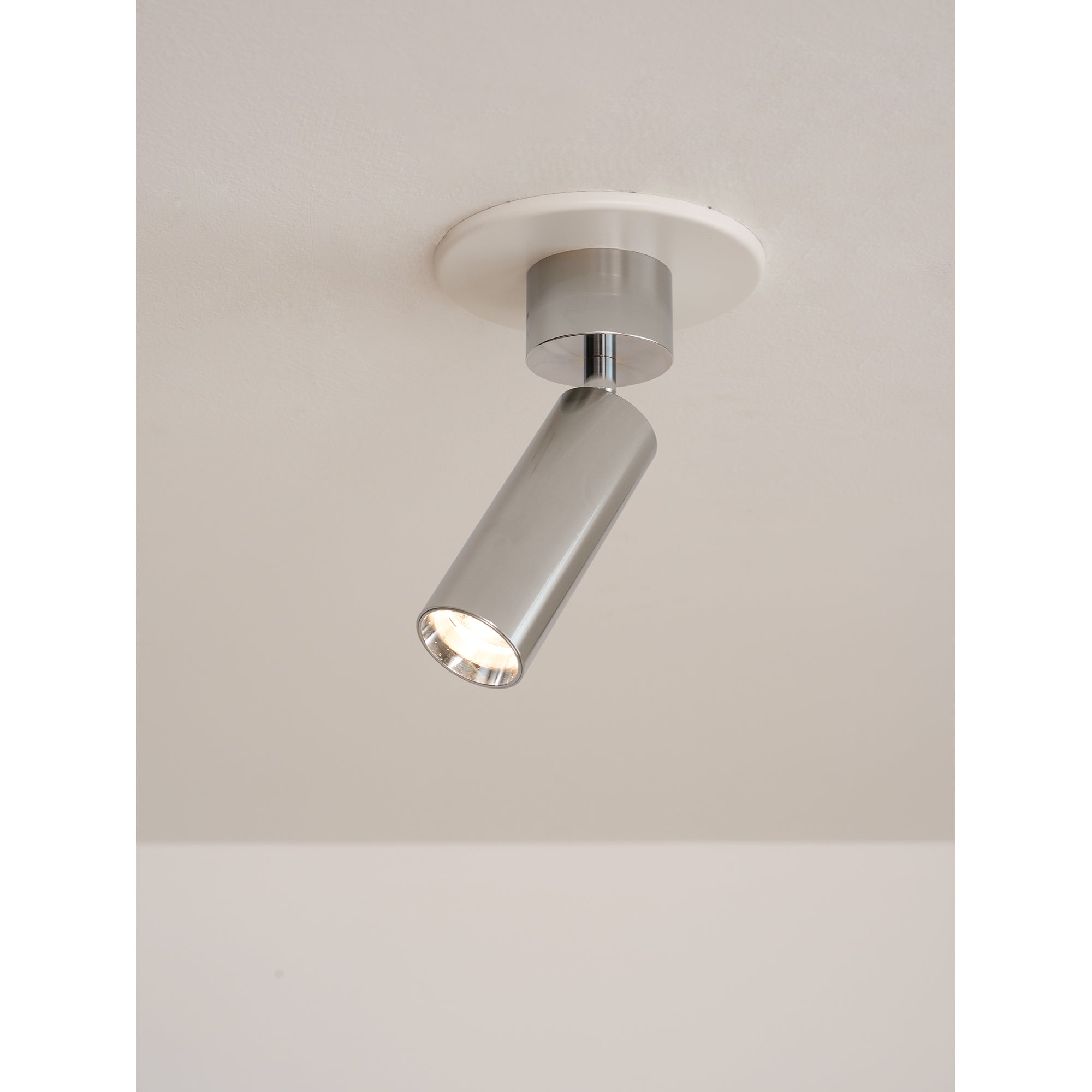 Riveia Ceiling Spotlight Lamp