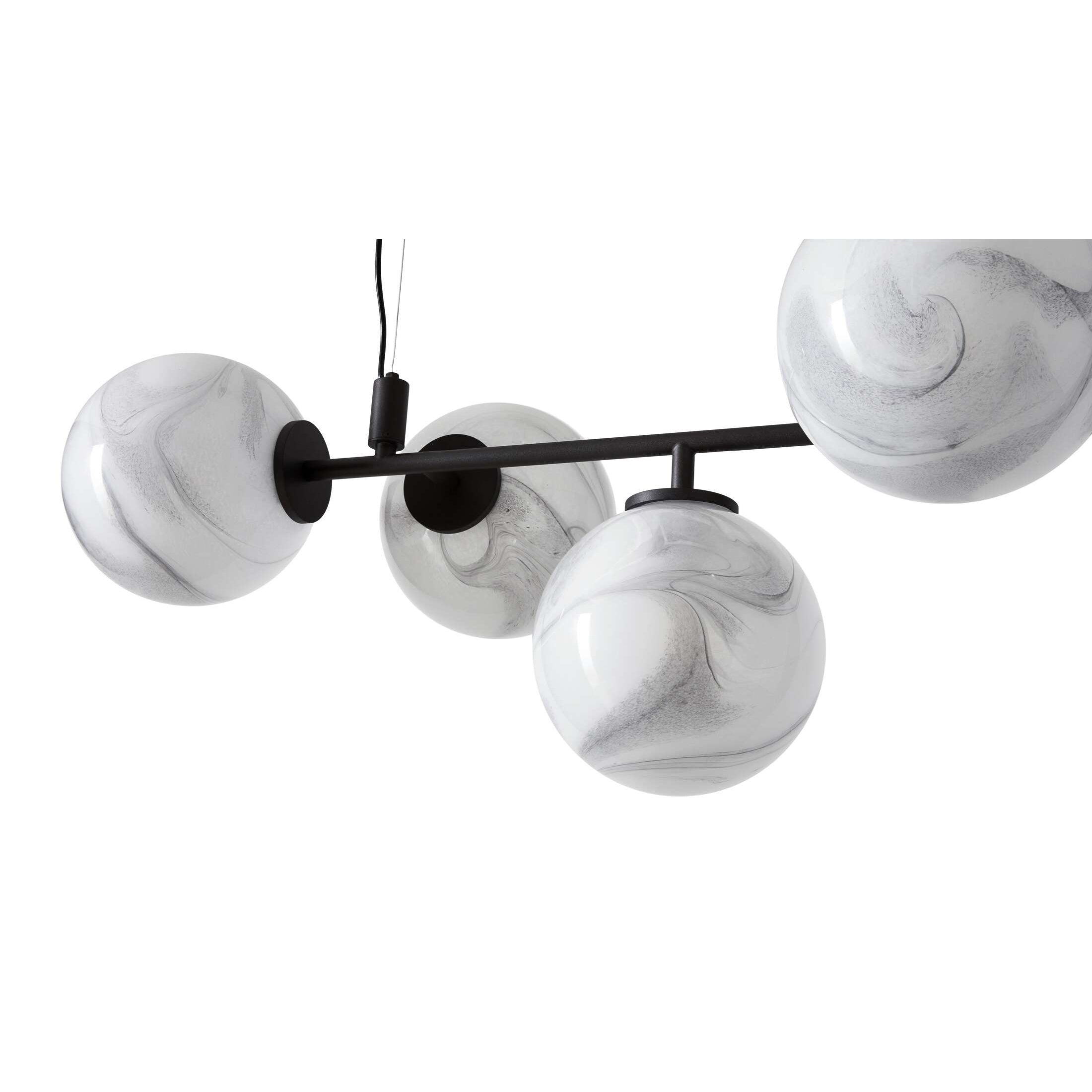 Rivuissa Chandelier