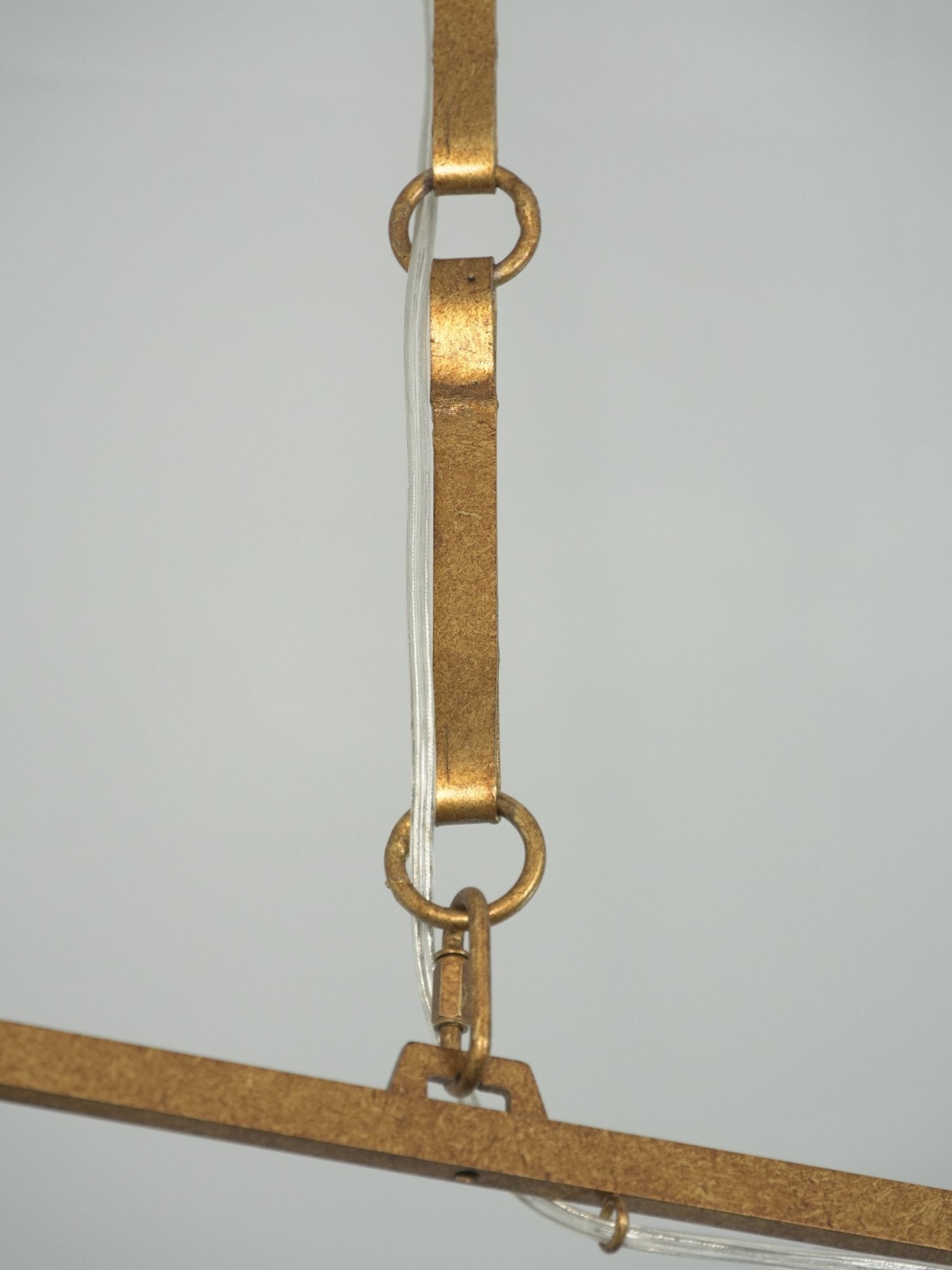Lynve Brass Elegant Stellar Linear Chandelier