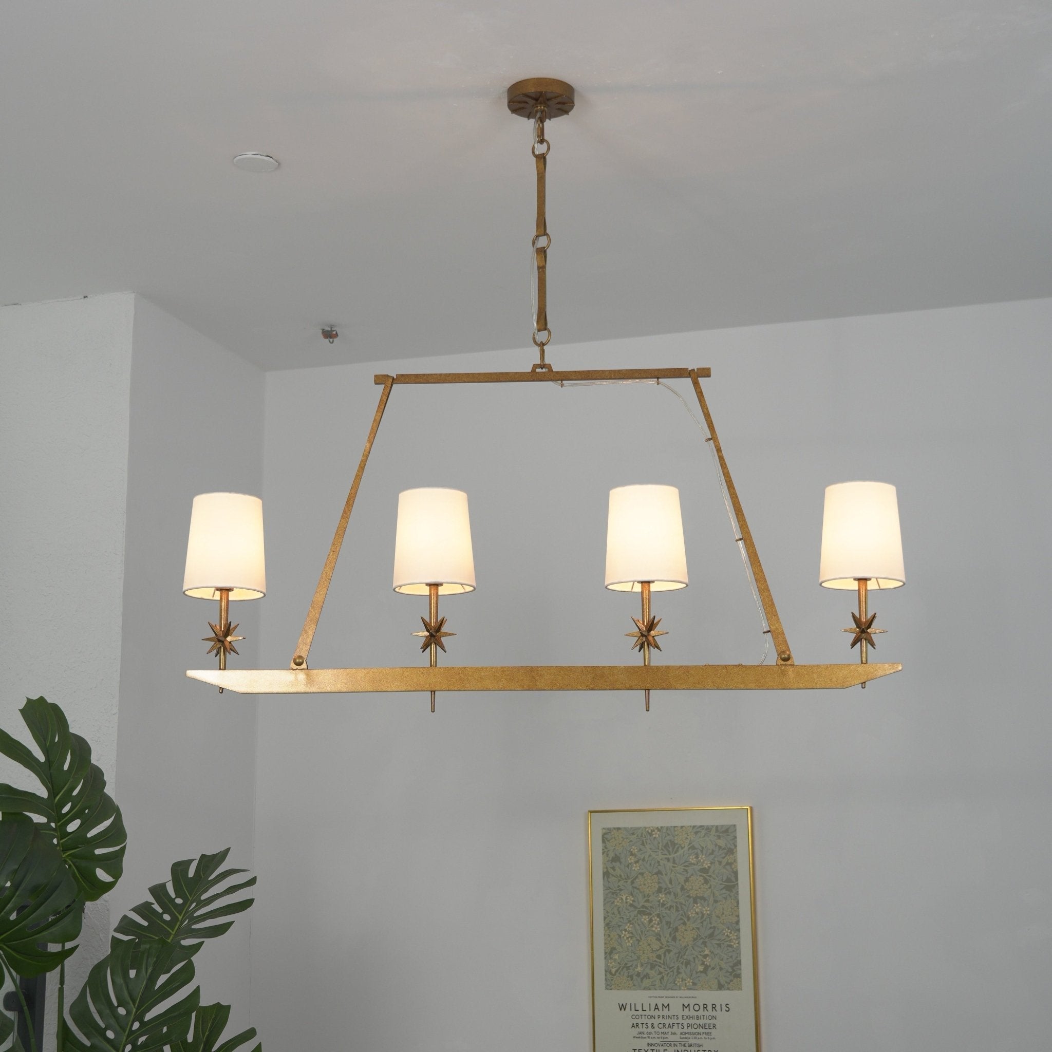 Lynve Brass Elegant Stellar Linear Chandelier
