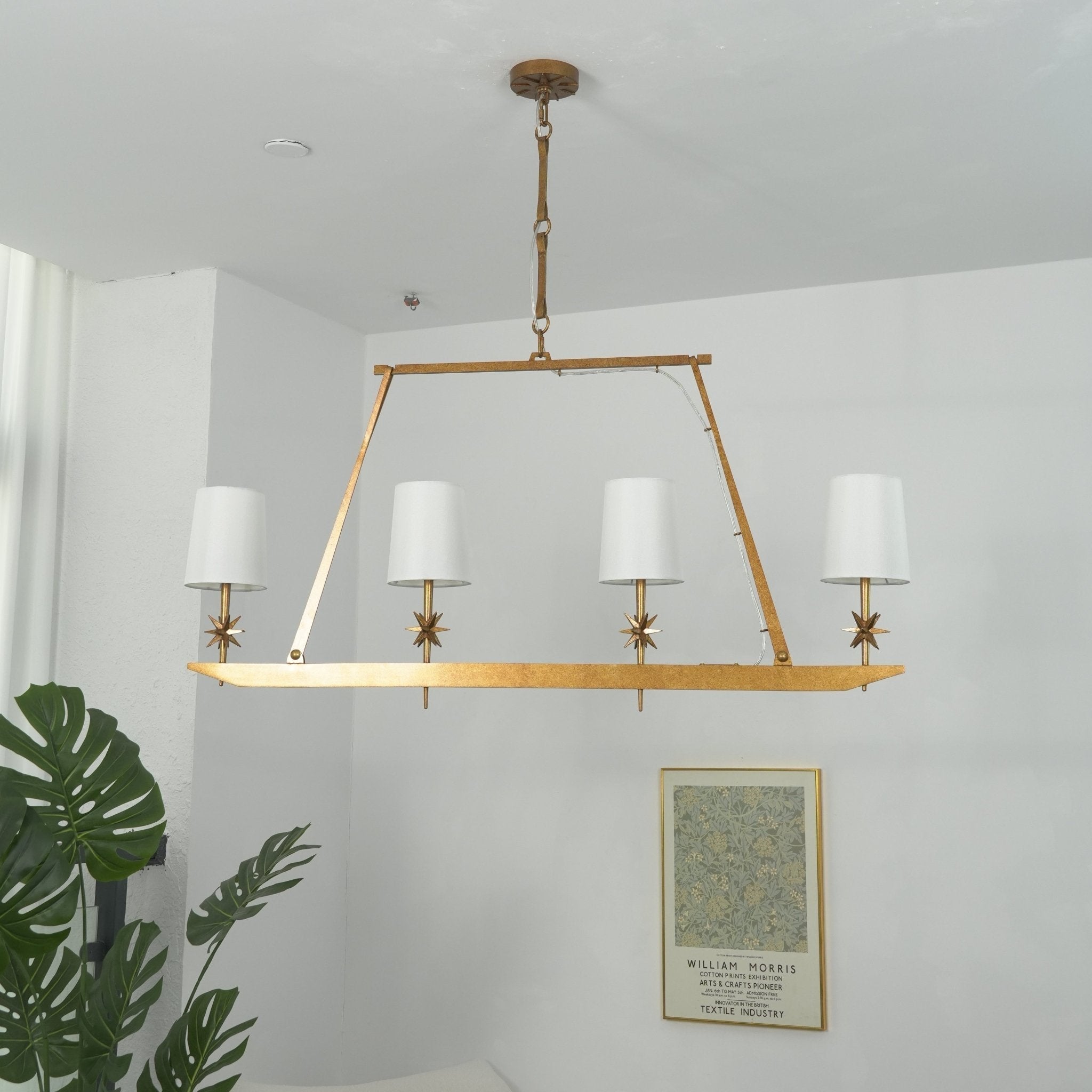 Lynve Brass Elegant Stellar Linear Chandelier