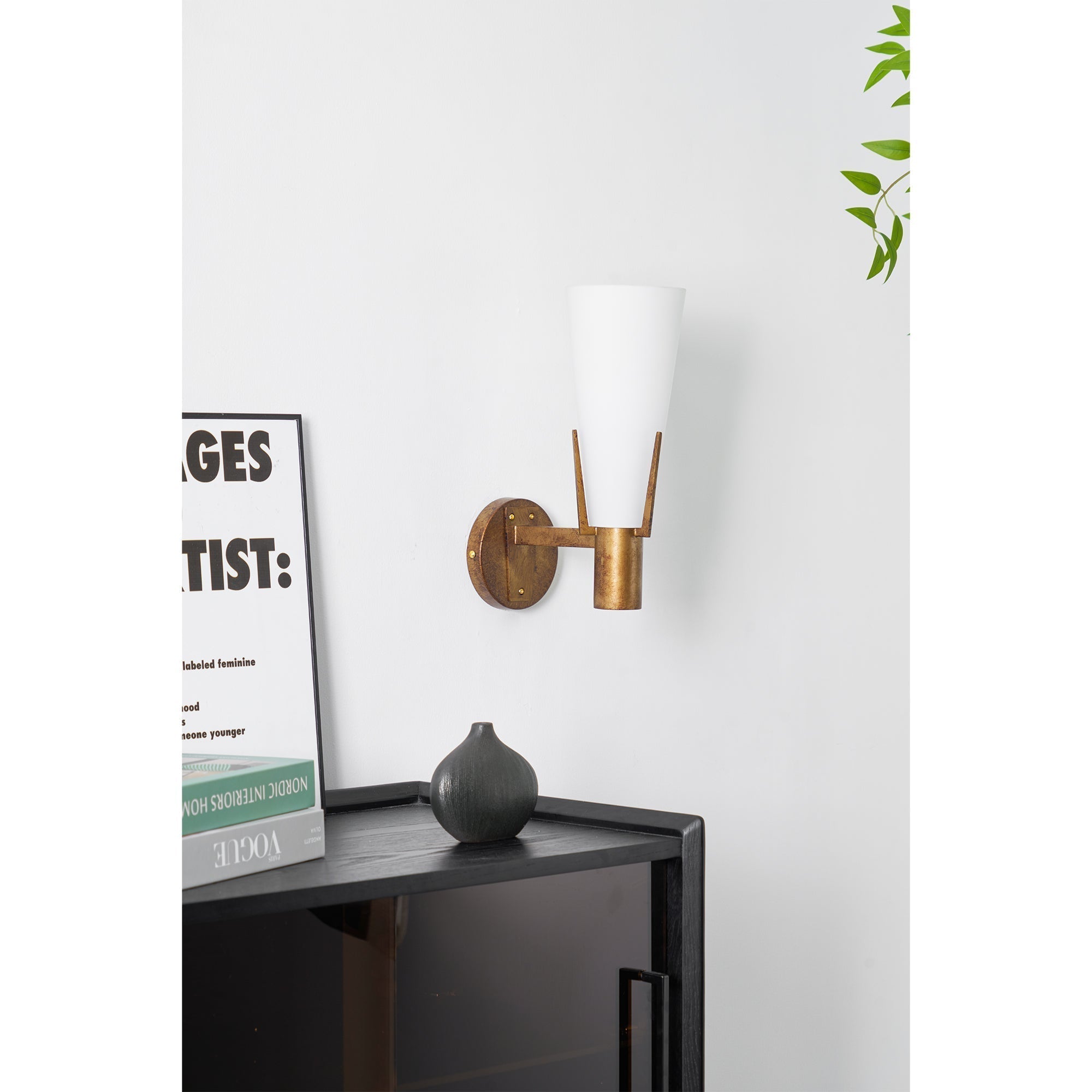Vatalel Wall Lamp