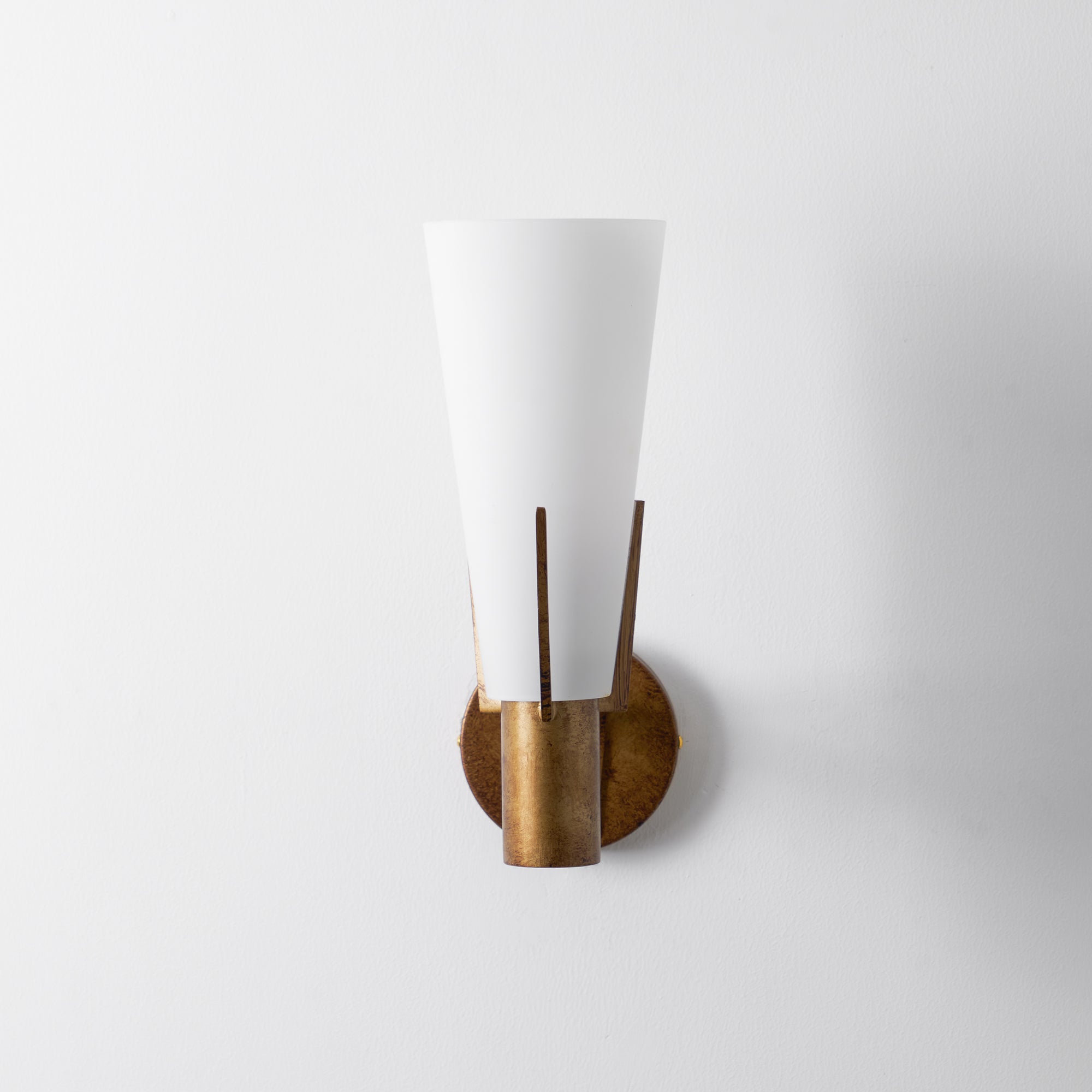 Vatalel Wall Lamp