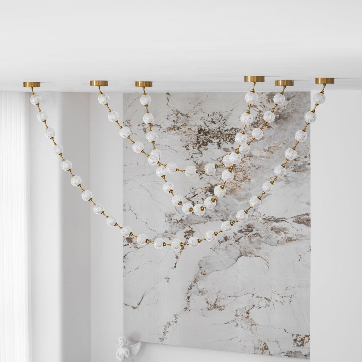 Lindencourt Strand Necklace Chandelier