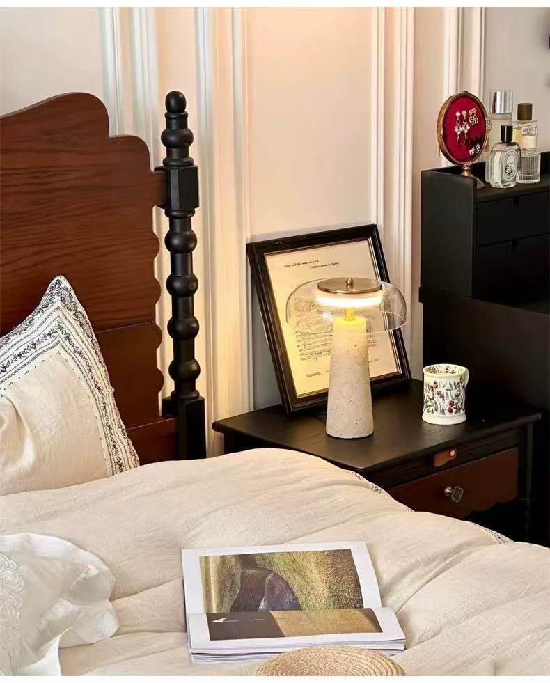 Velenise Table Lamp