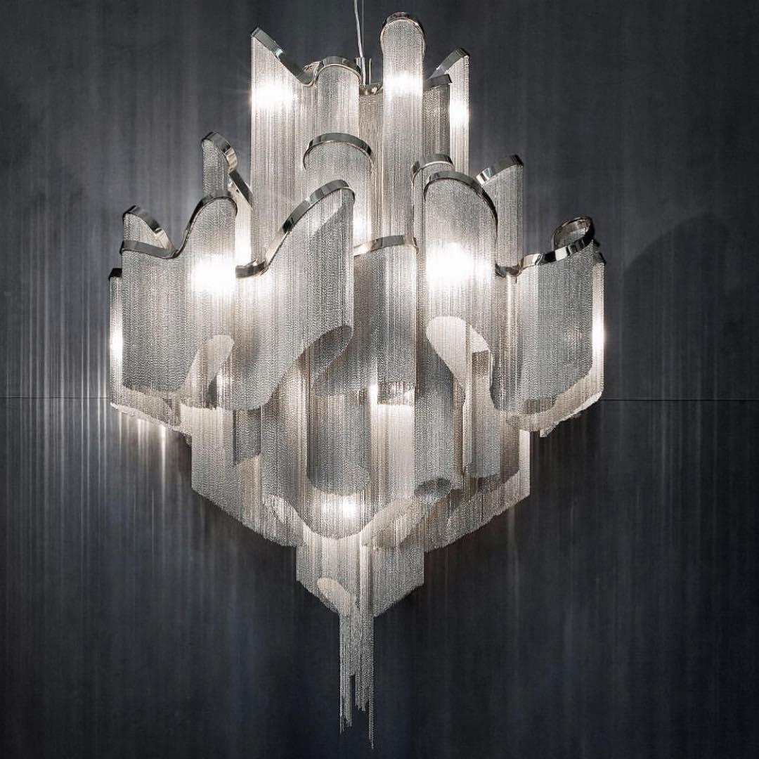 Noririne Stream Chain Chandelier
