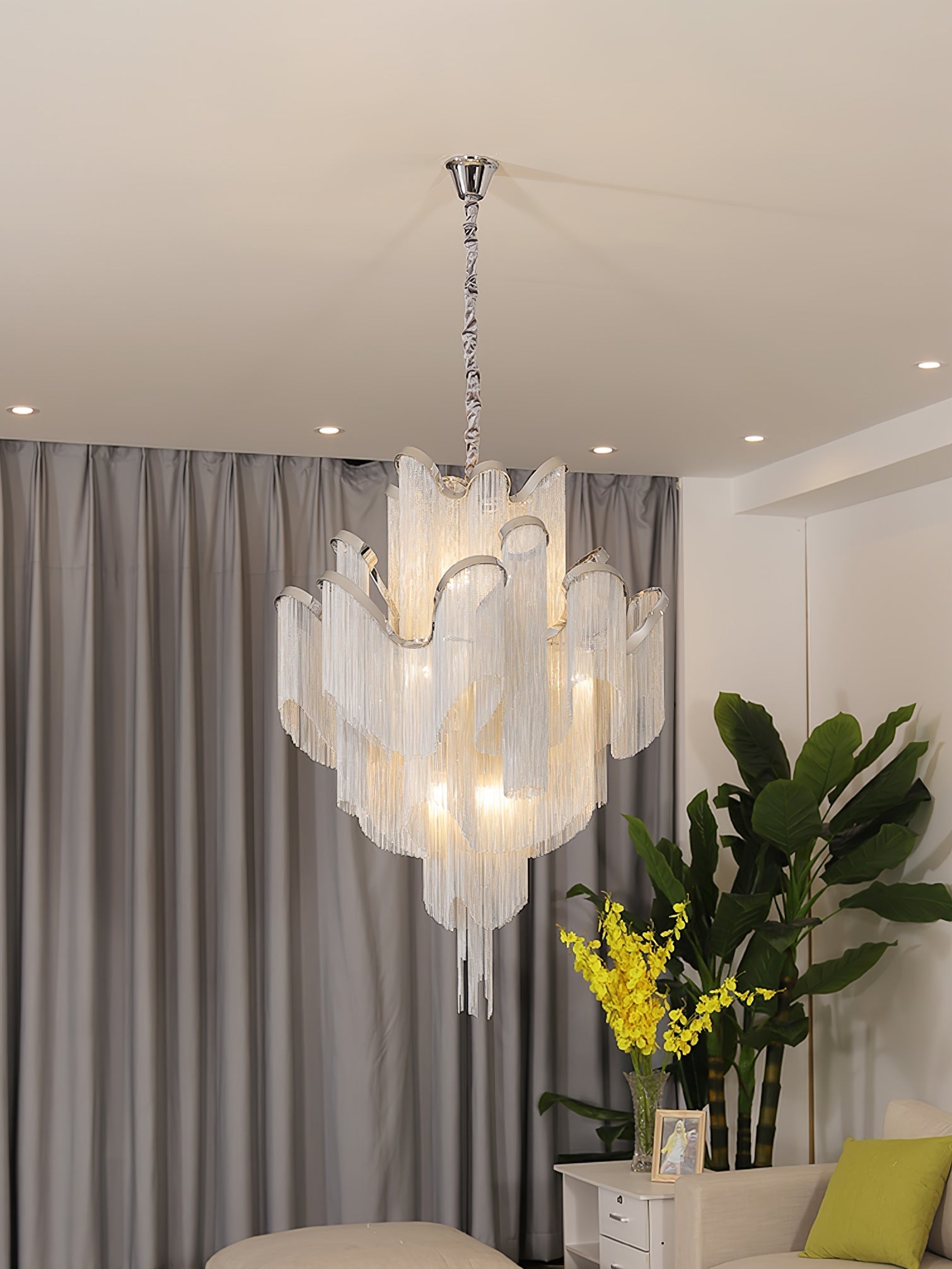 Noririne Stream Chain Chandelier