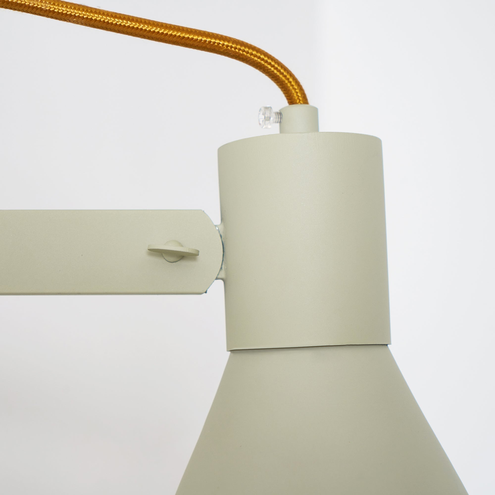 Avenirise Wall Lamp