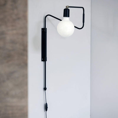Viraeira Wall Lamp