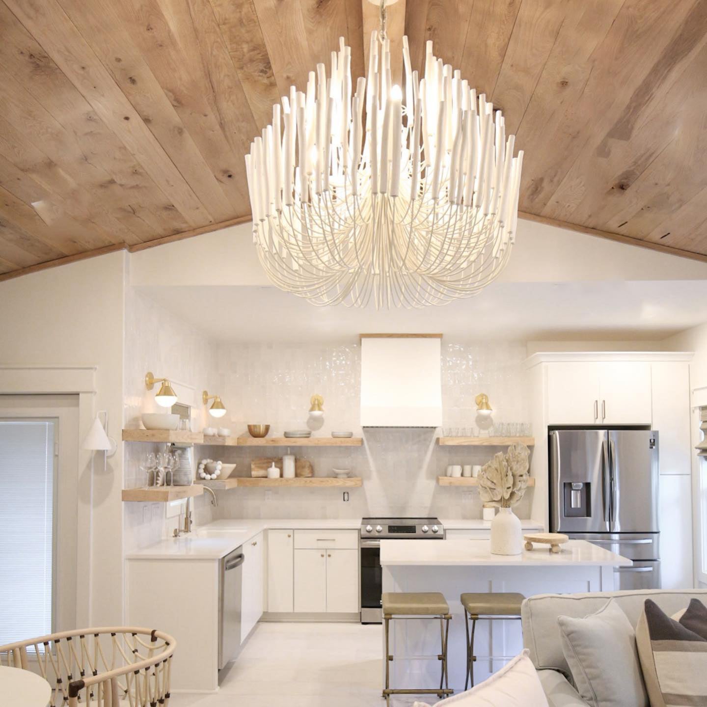 Ravenborne Wood Chandelier