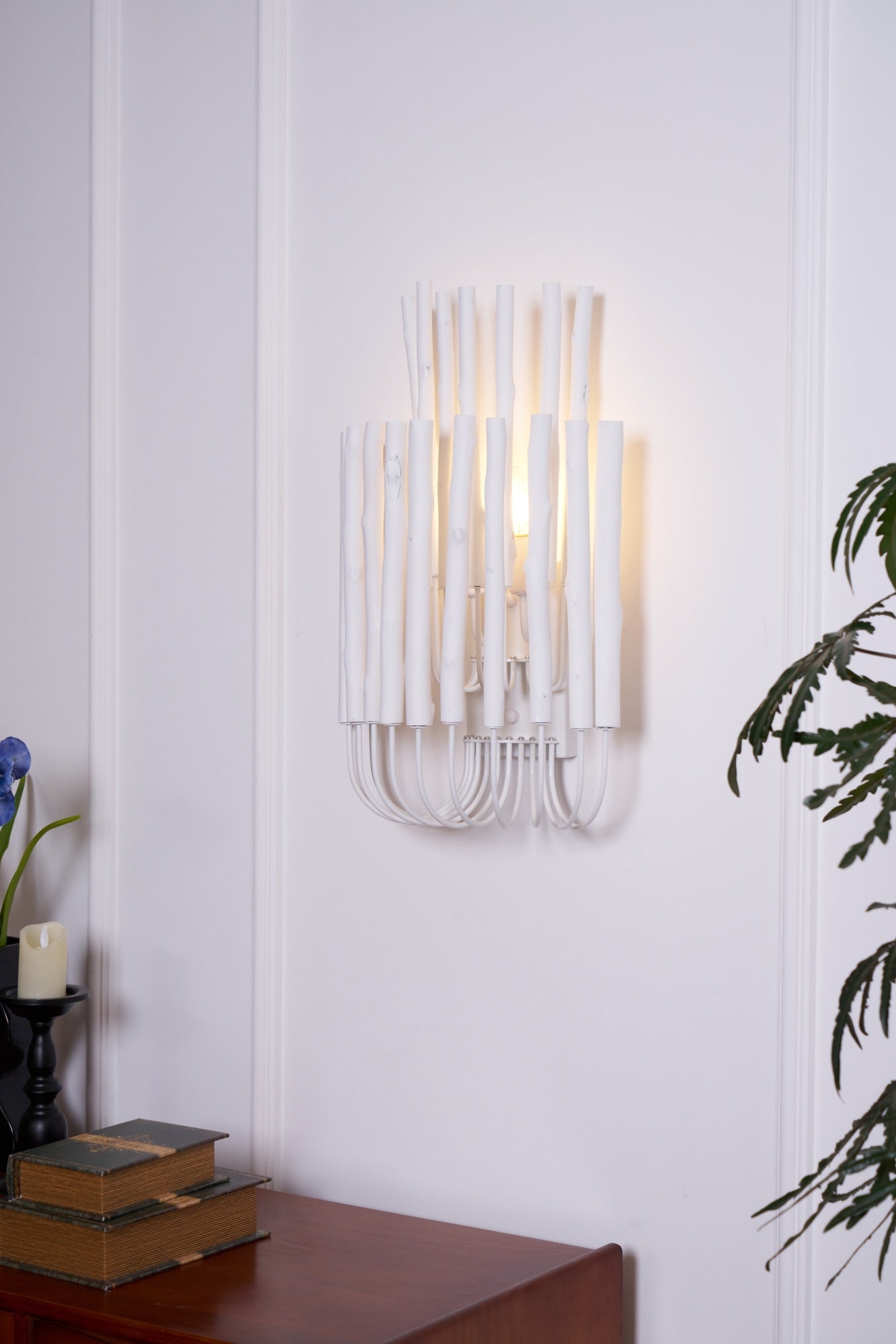 Vasilora Individual Creativity Art Wood Wall Lamp