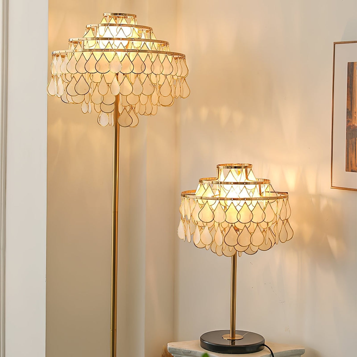Jacob Luxury  Teardrops  Shell Table Lamp
