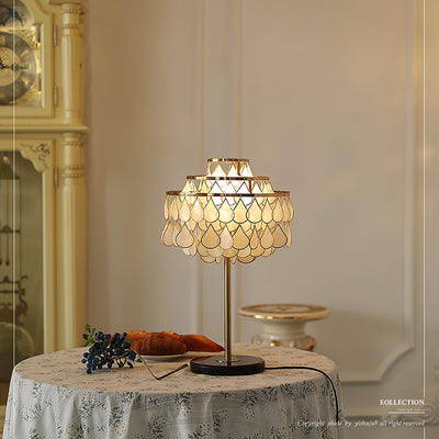 Jacob Luxury  Teardrops  Shell Table Lamp