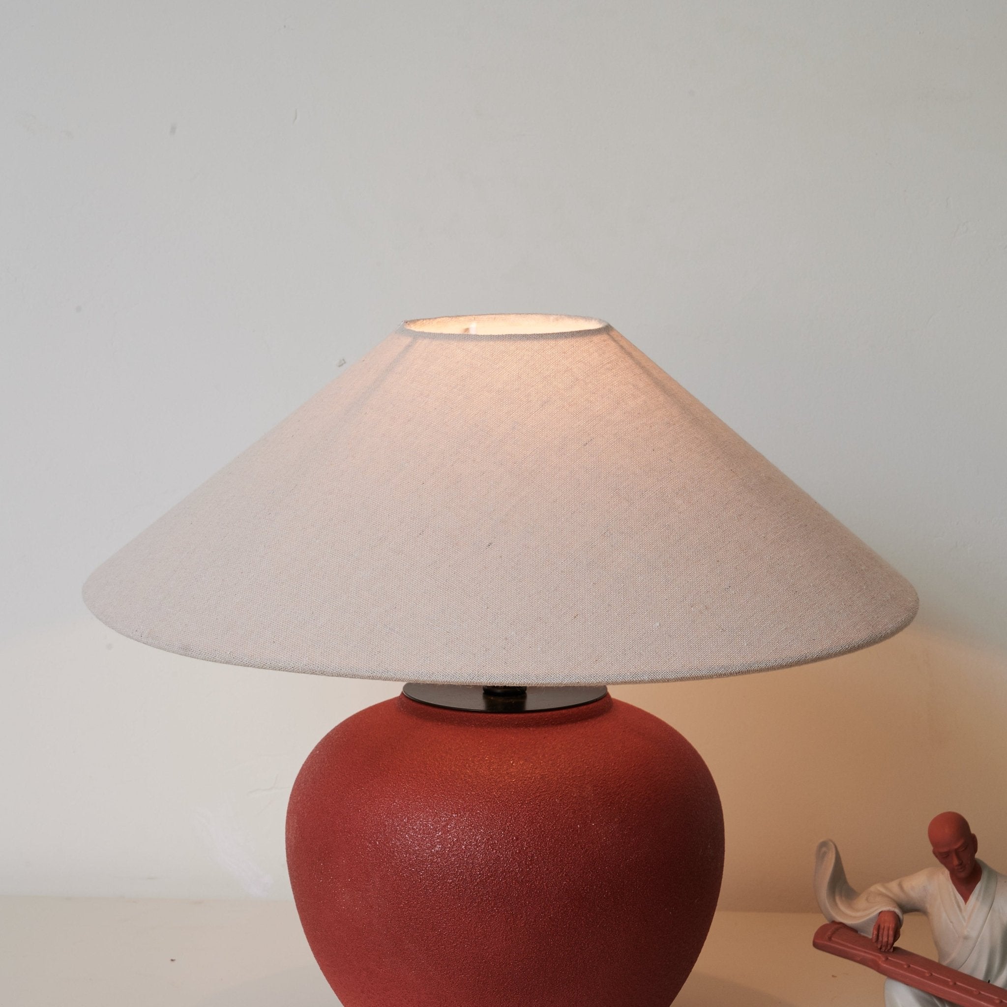 Kiara Minimalist Ceramics Table Lamp