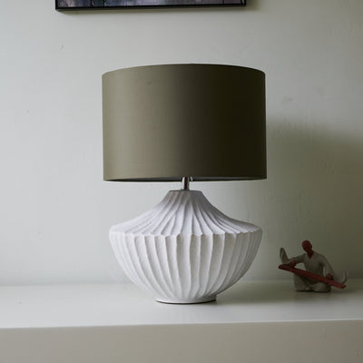 Selinelia Minimalist Table Lamp