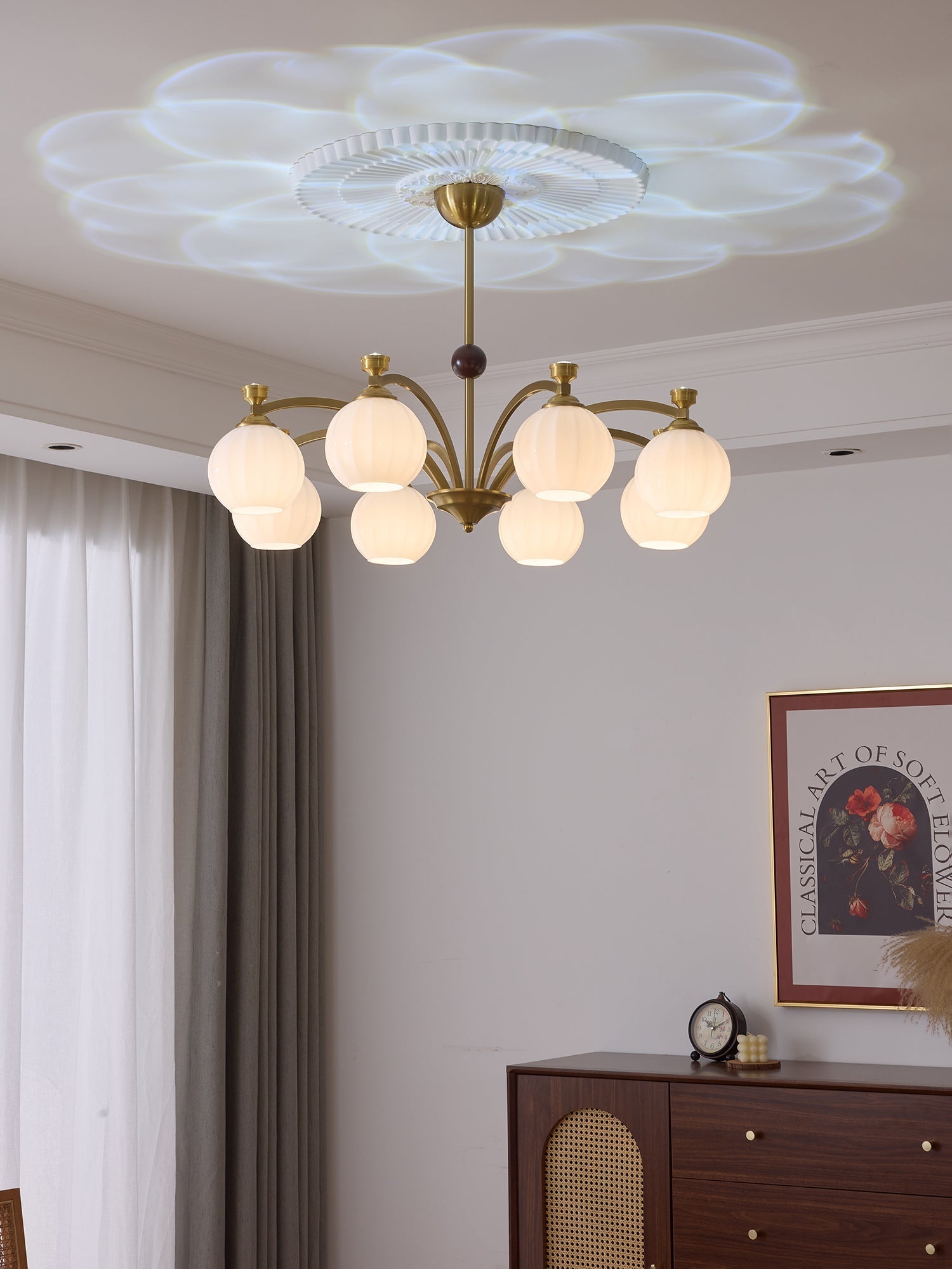 Usilia Elegance Vintage Glass Wood Chandelier