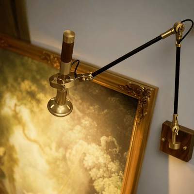 Liravo Wood Wall Lamp