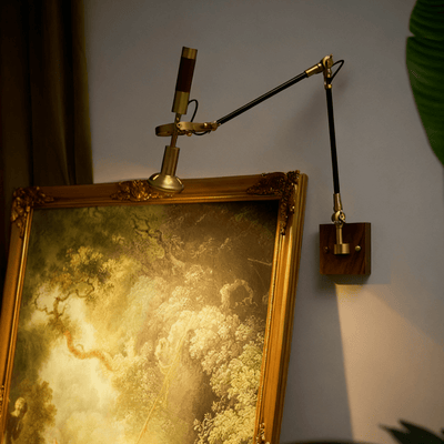 Liravo Wood Wall Lamp