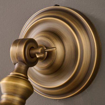 Graham Wall Lamp