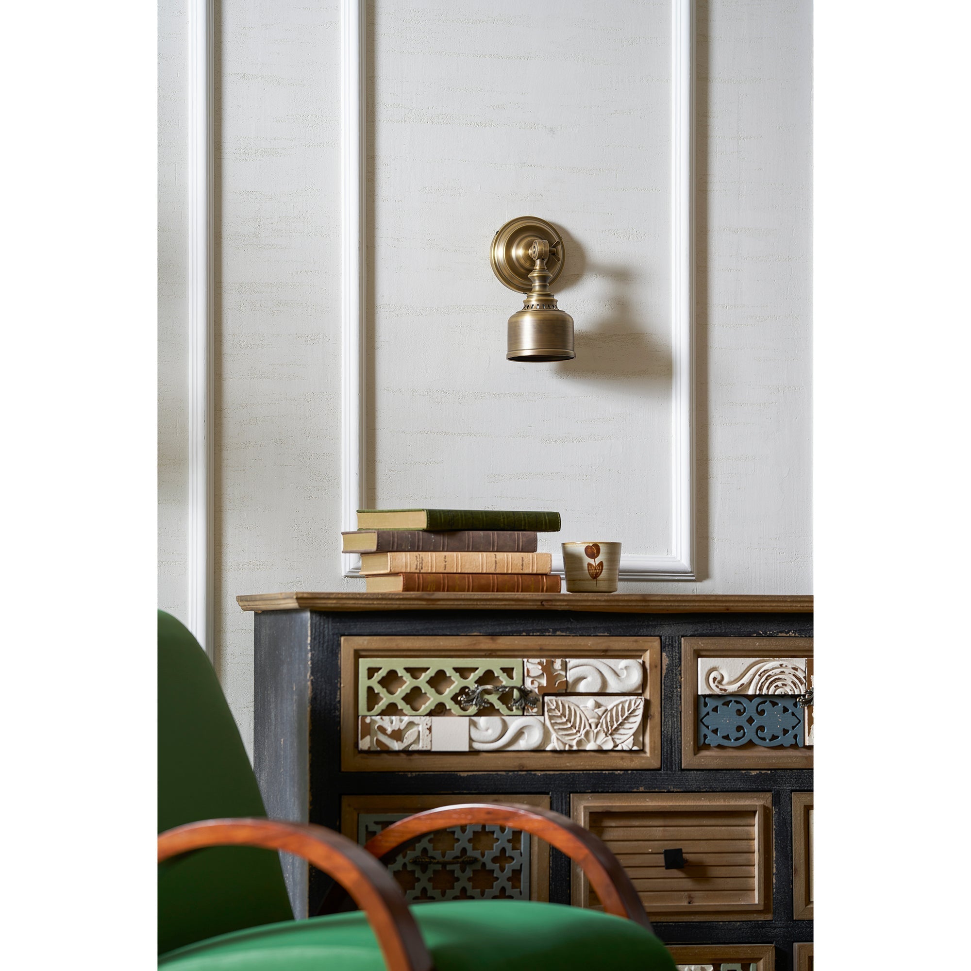 Graham Wall Lamp