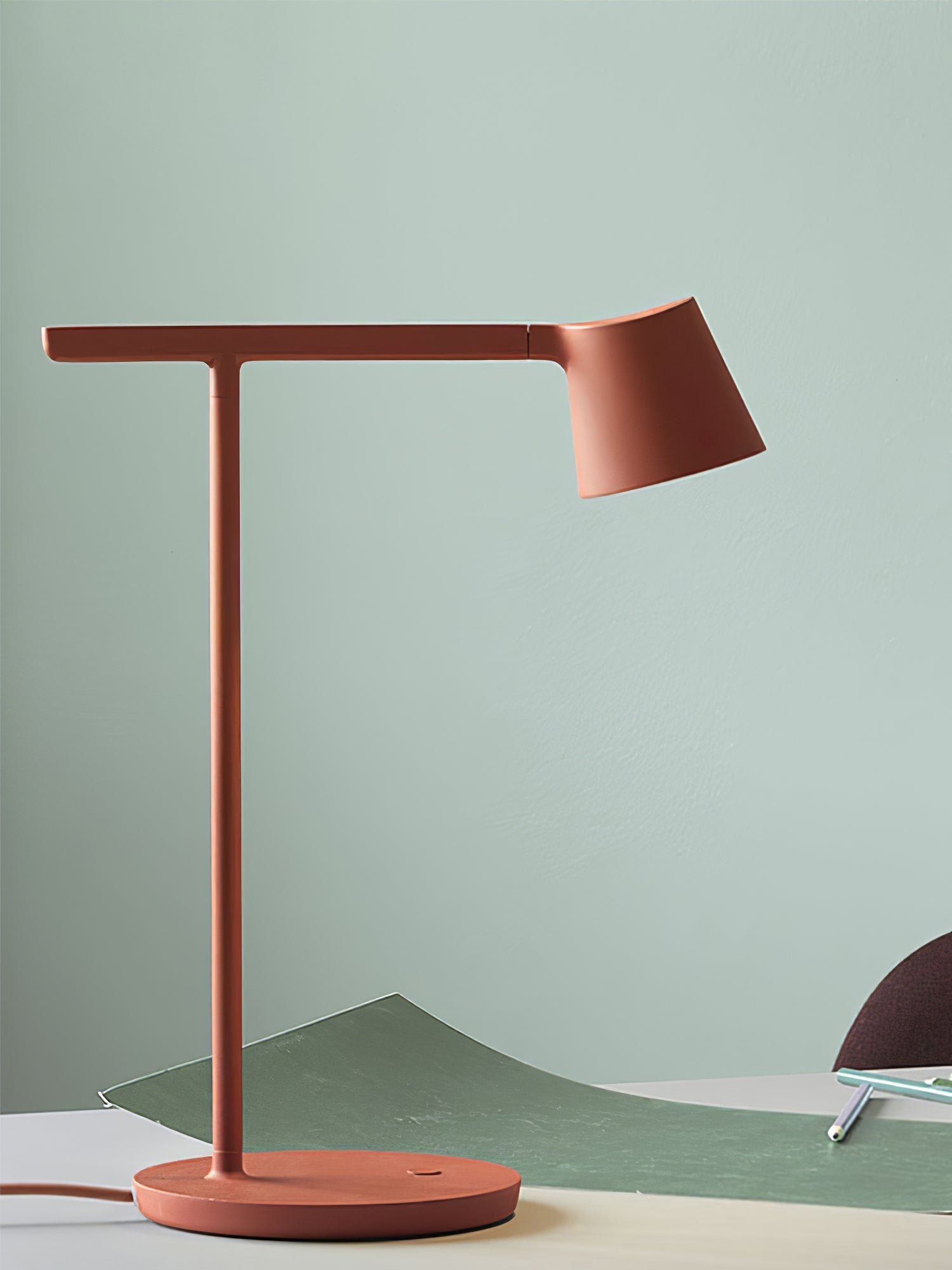 Caelthorne Core Table Lamp