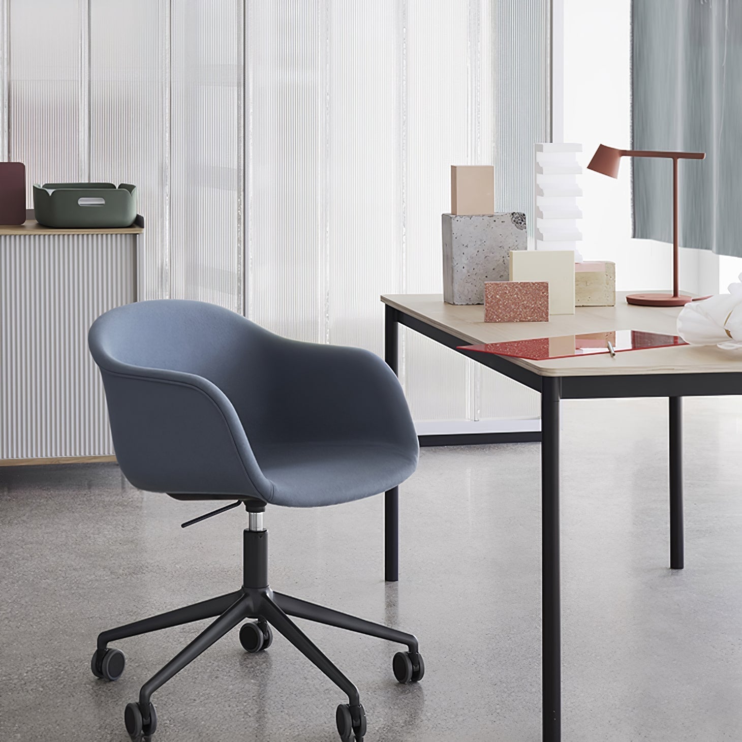 Caelthorne Core Table Lamp