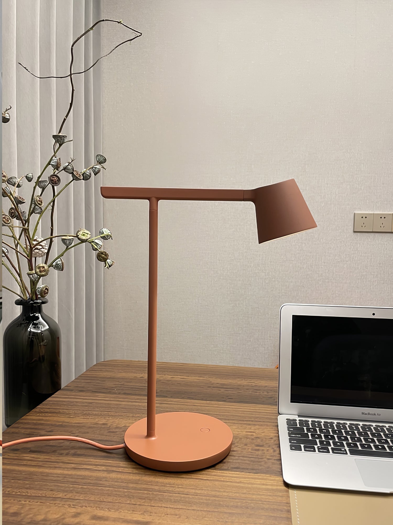 Caelthorne Core Table Lamp