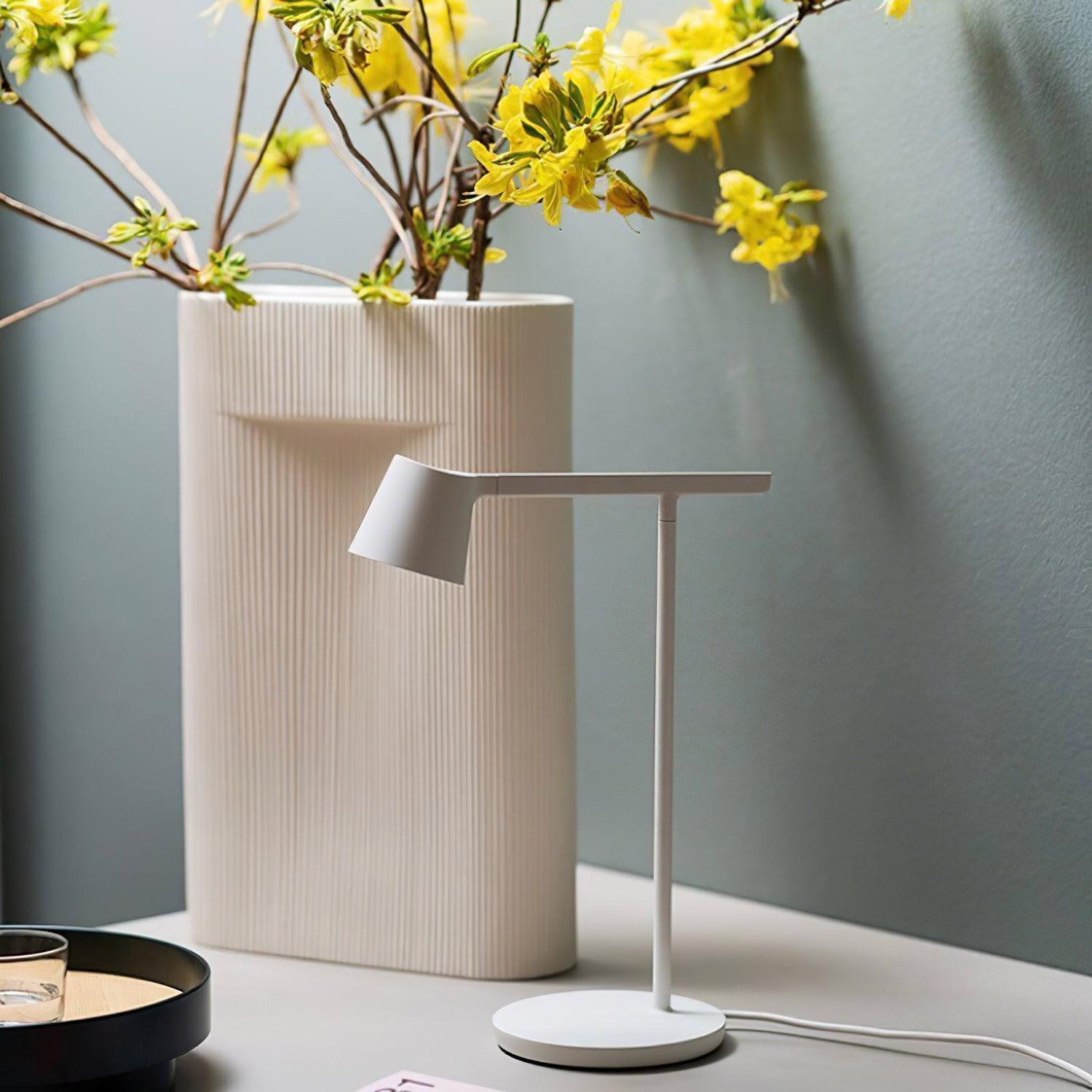 Caelthorne Core Table Lamp