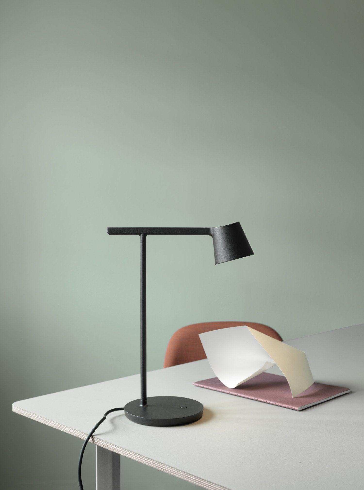 Caelthorne Core Table Lamp