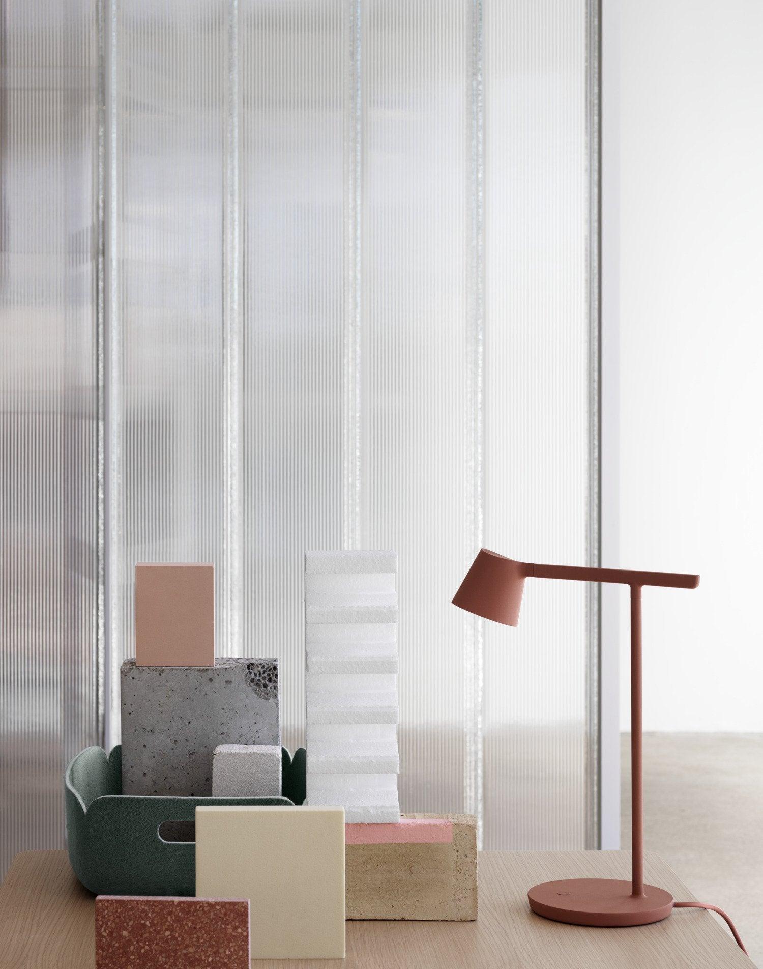 Caelthorne Core Table Lamp