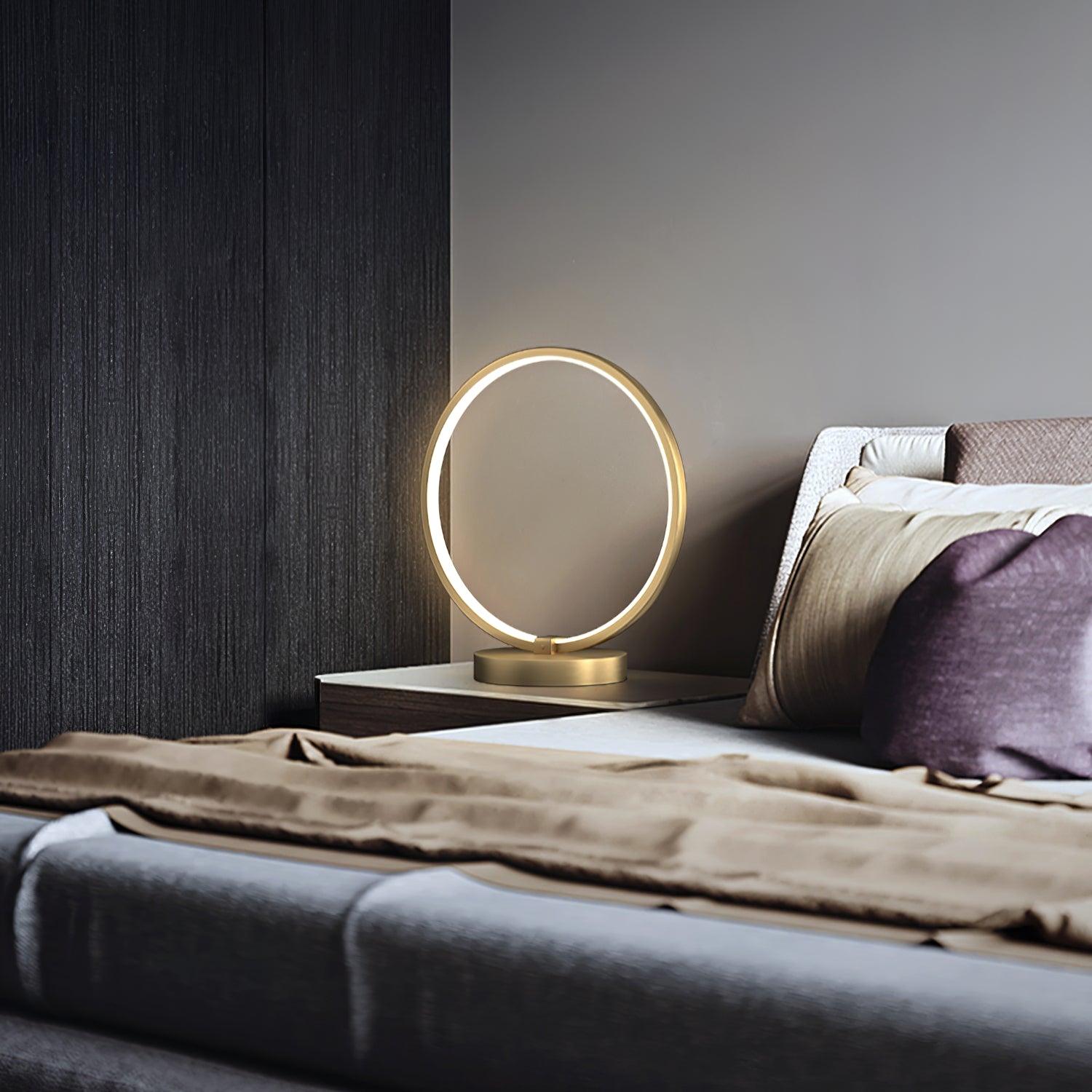 Cirra Elegan Brass Table Lamp