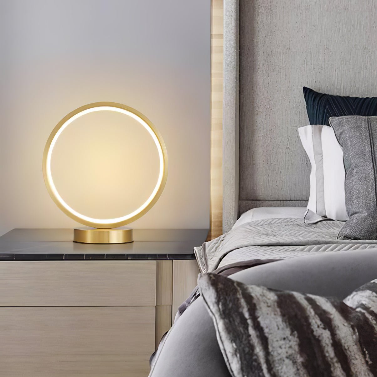 Cirra Elegan Brass Table Lamp