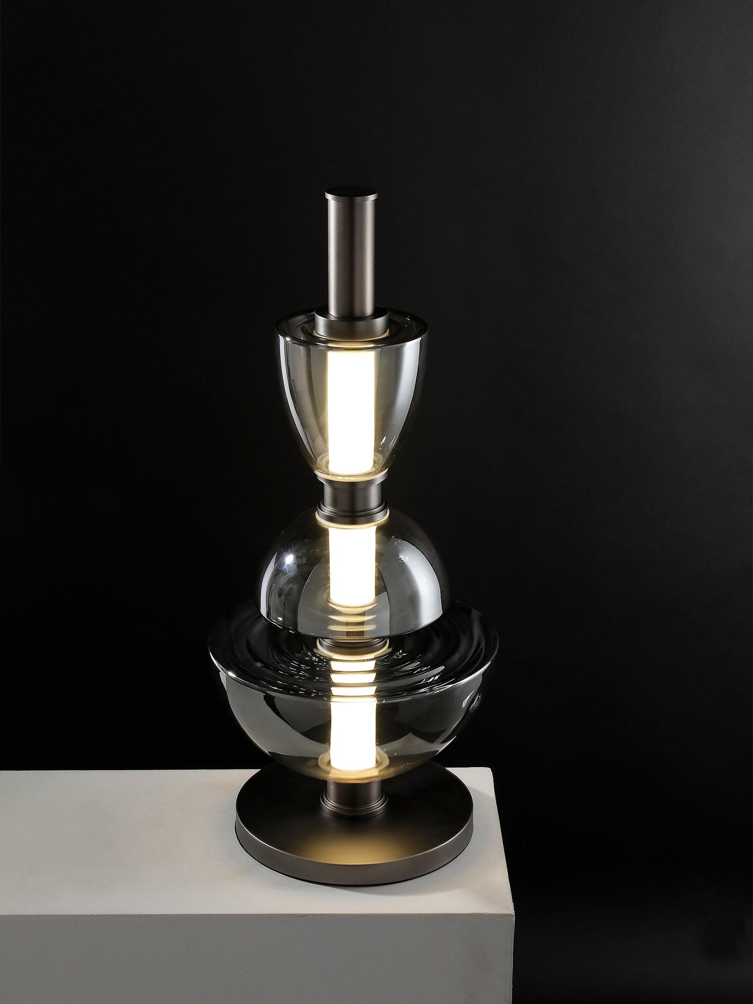 Ivthaarae Glass Table Lamp