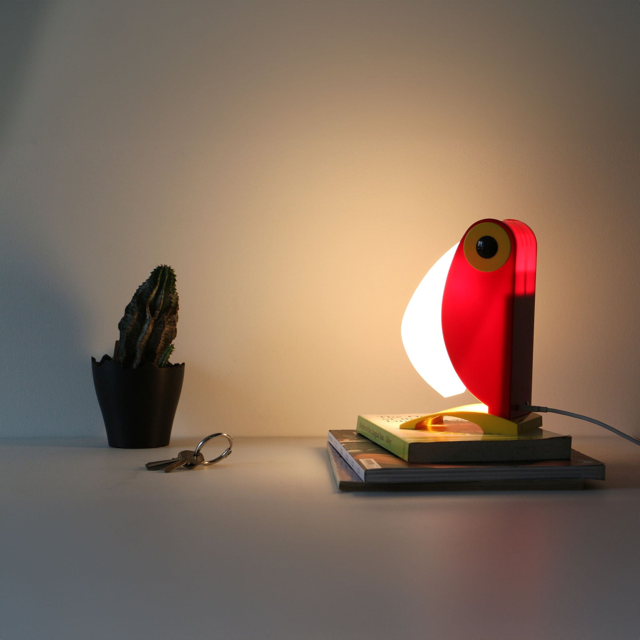 Viraeniella Table Lamp (Built-in Battery)