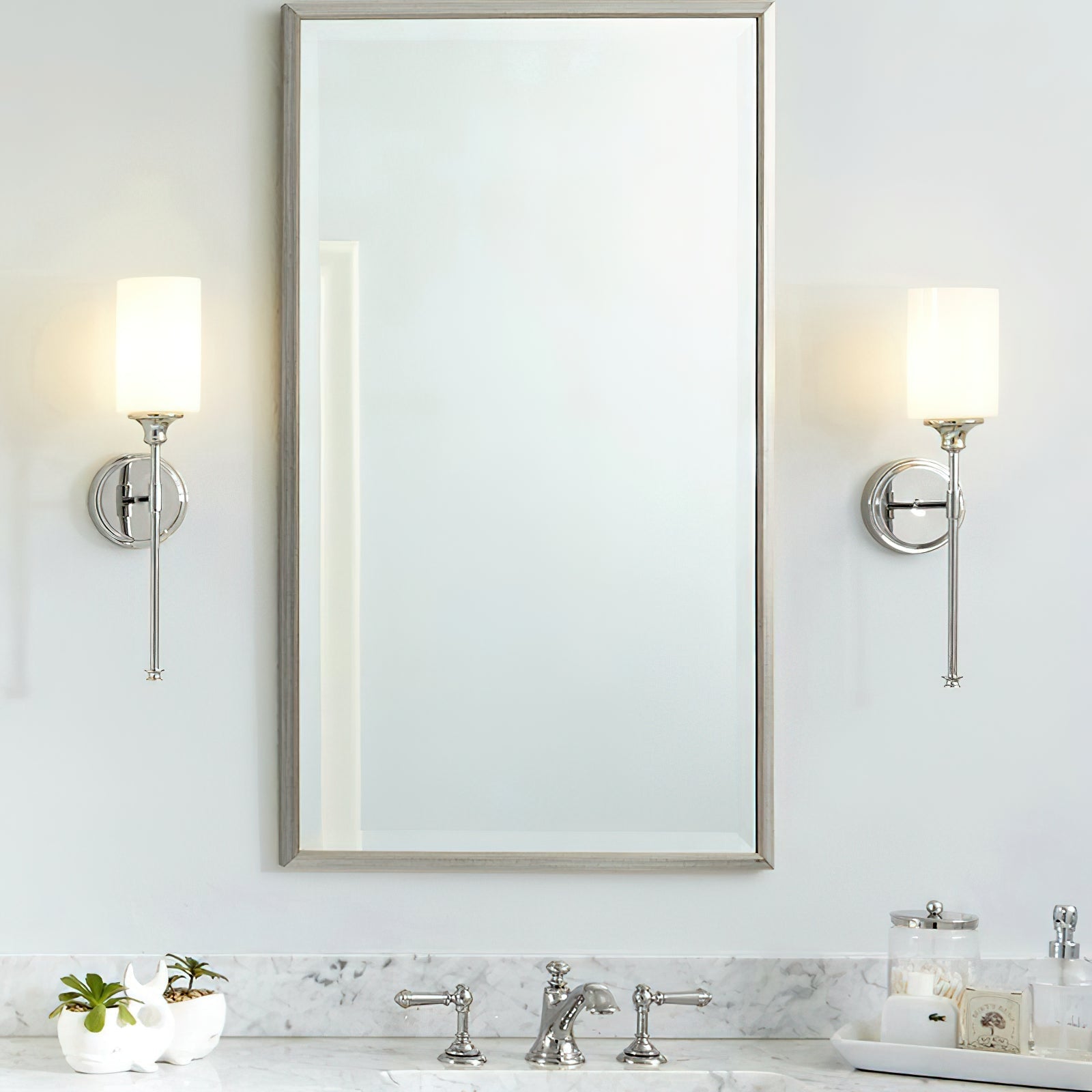Mirenira Wall Lamp