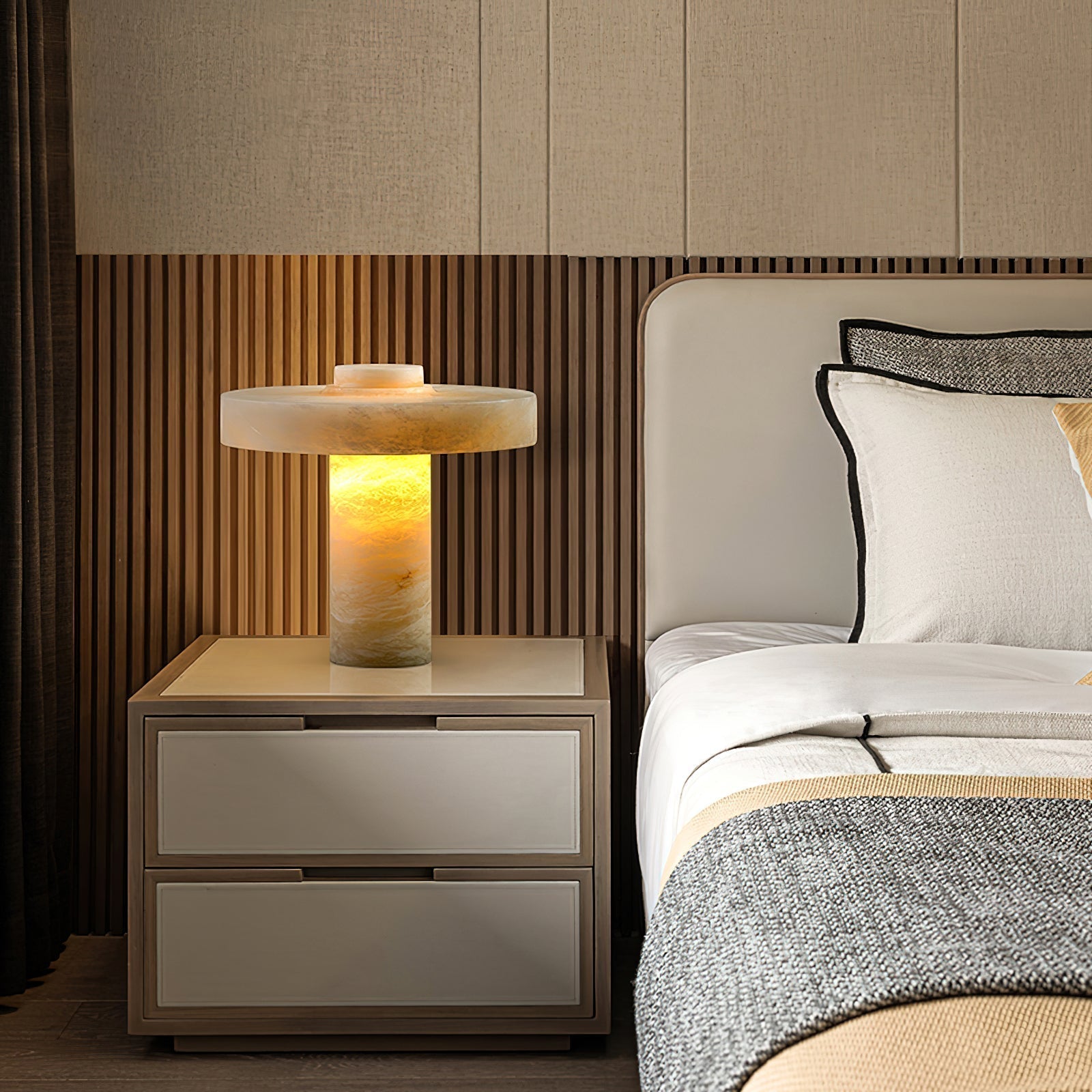 Soreraya Table Lamp