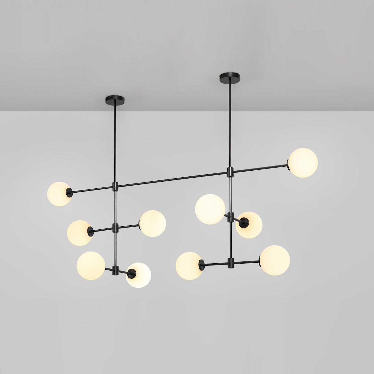 Eiroaine Glass Chandelier