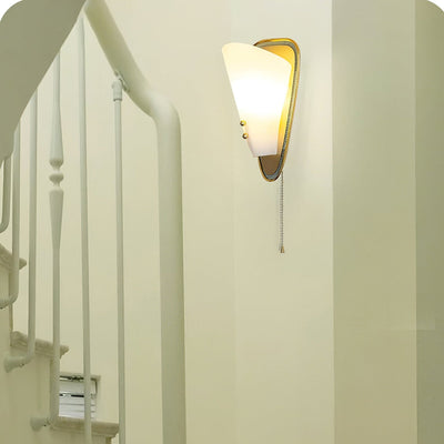 Auremont Triangular Wall Lamp