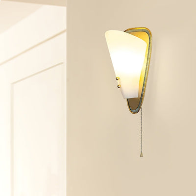 Auremont Triangular Wall Lamp