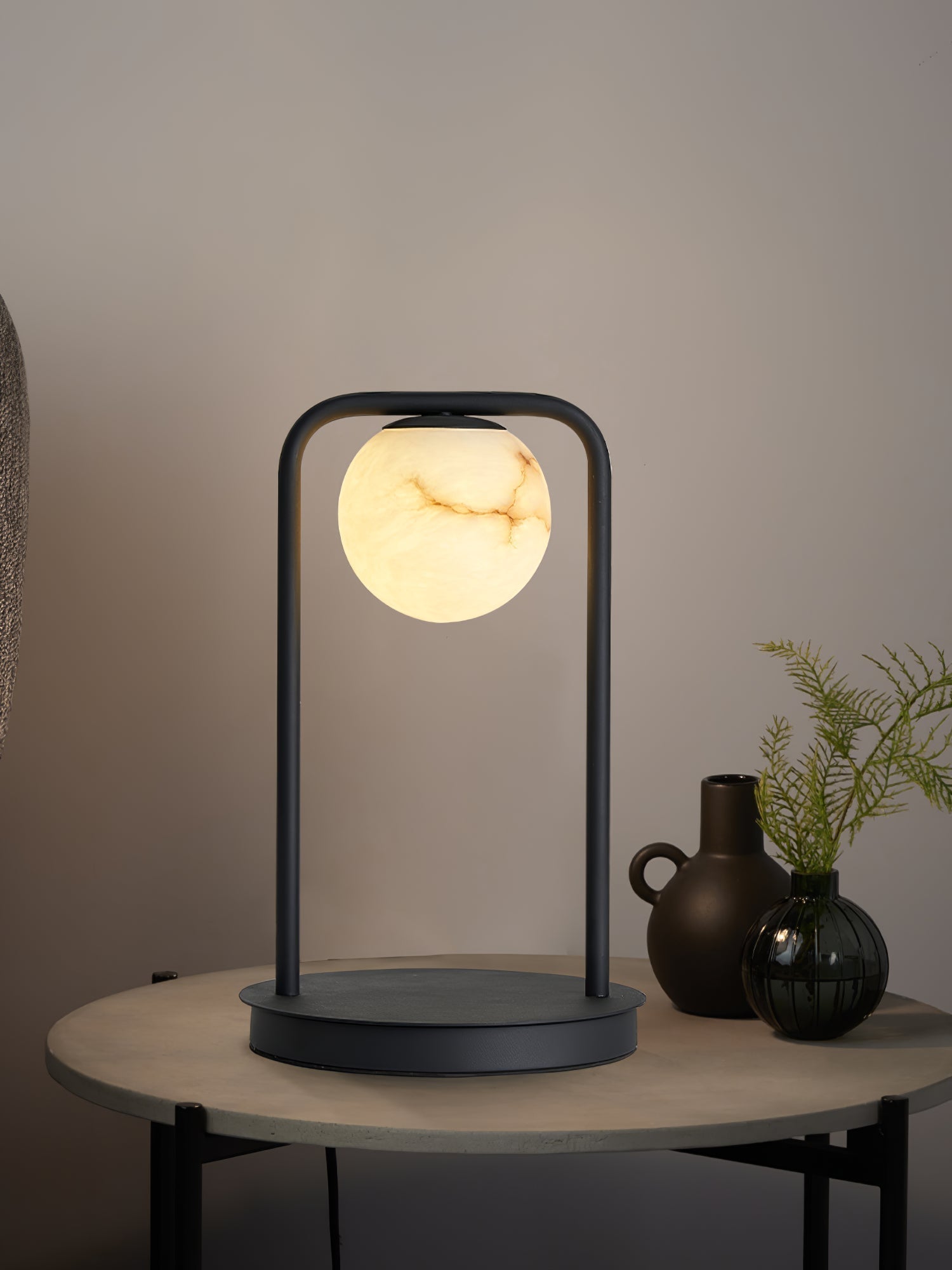 Virainaya Table Lamp