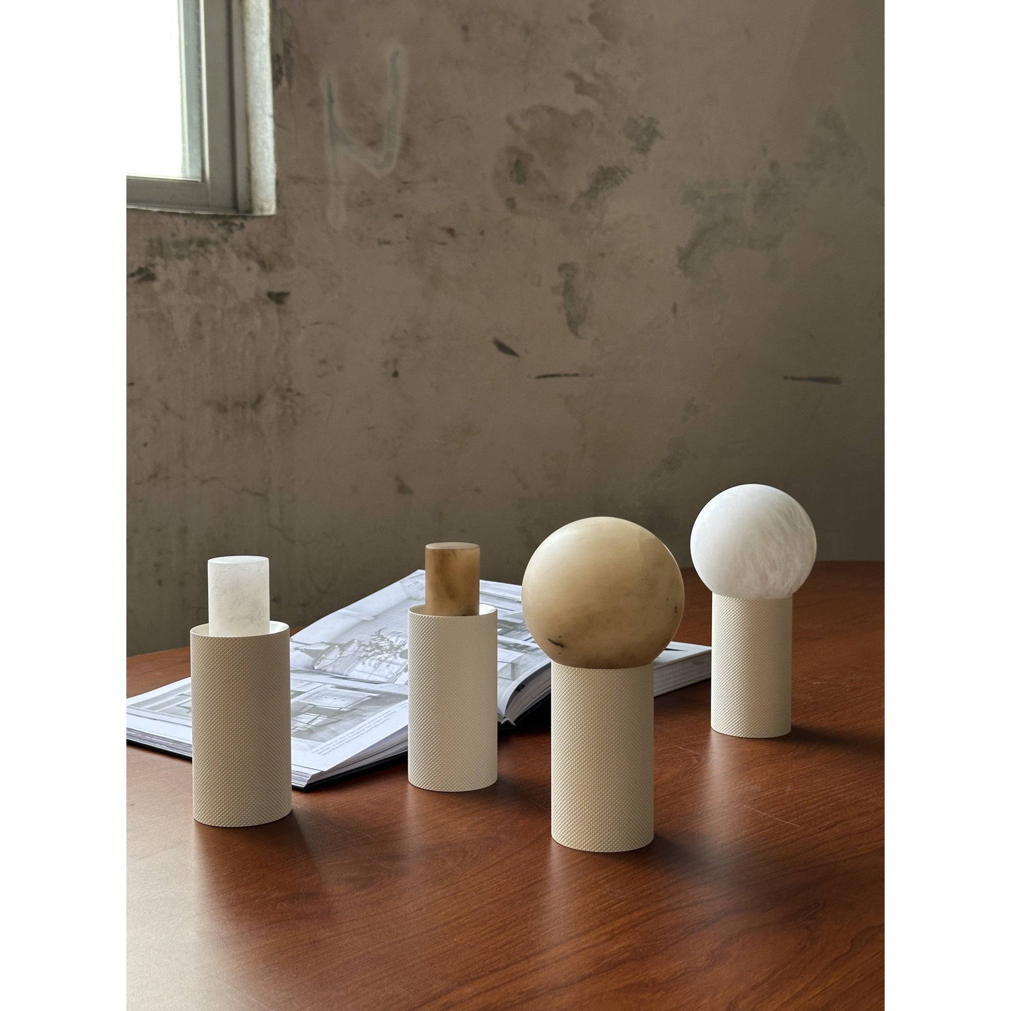 Elaorine Table Lamp (Built-in Battery)