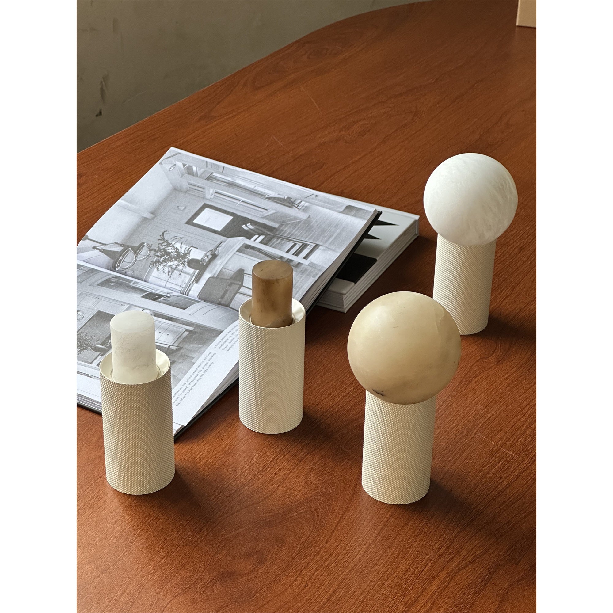 Elaorine Table Lamp (Built-in Battery)