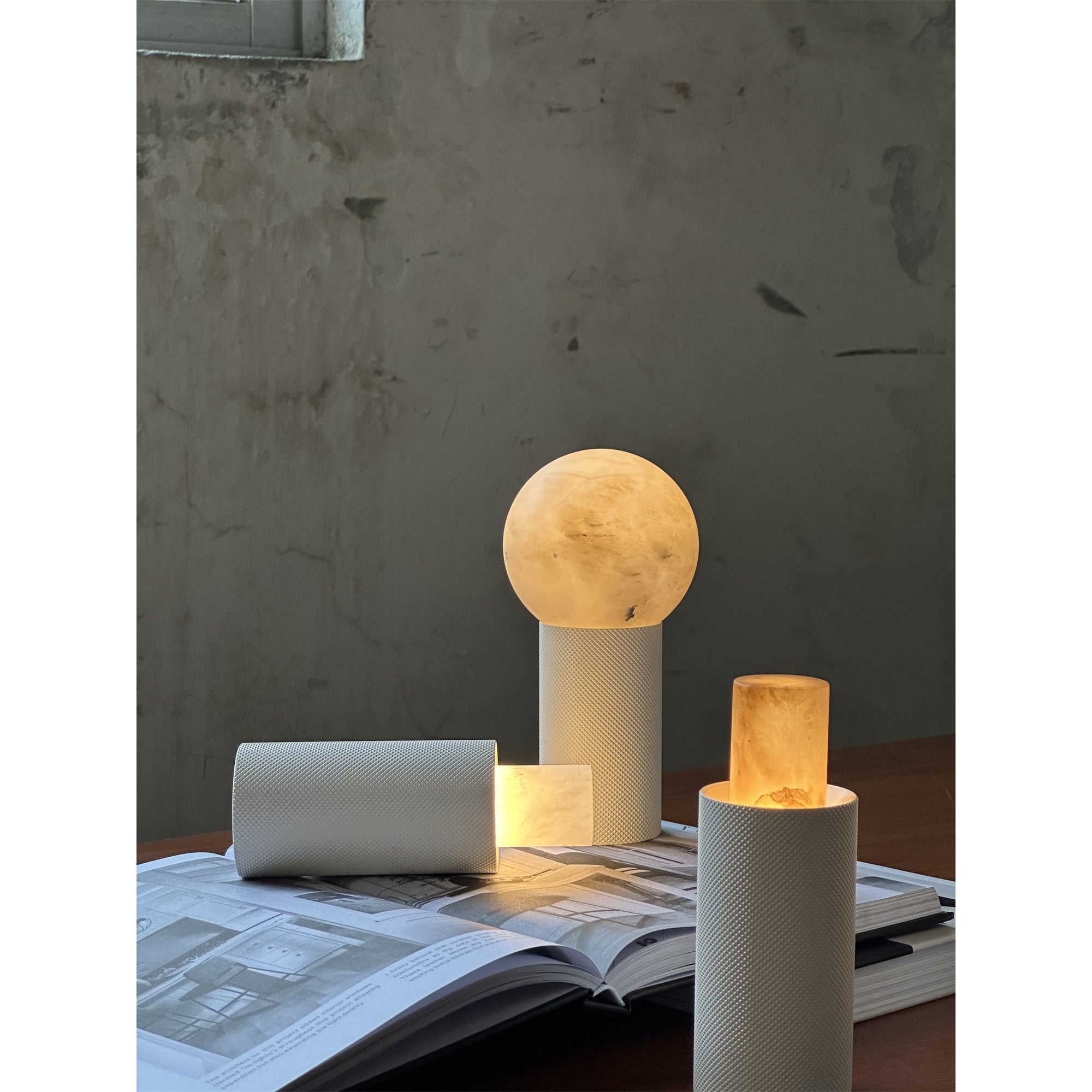 Elaorine Table Lamp (Built-in Battery)