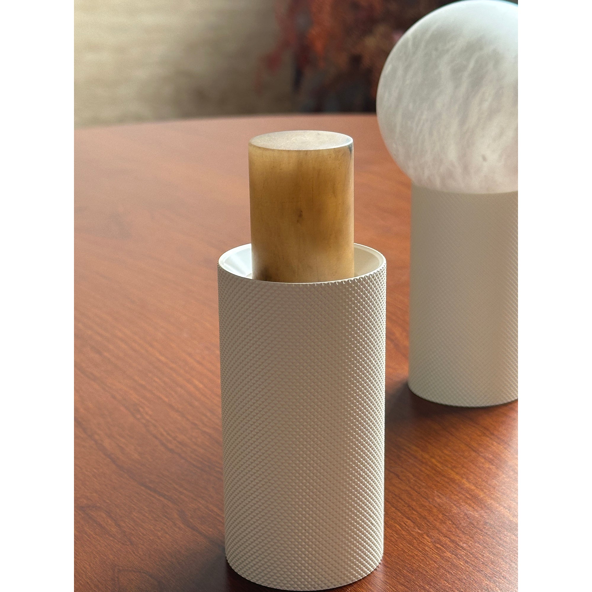 Elaorine Table Lamp (Built-in Battery)